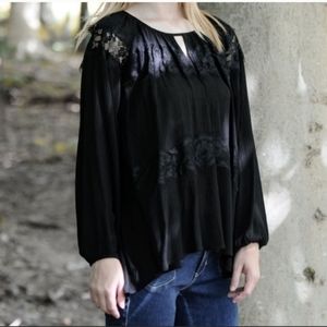 NEW Boutique Black Boho Lace Top Medium